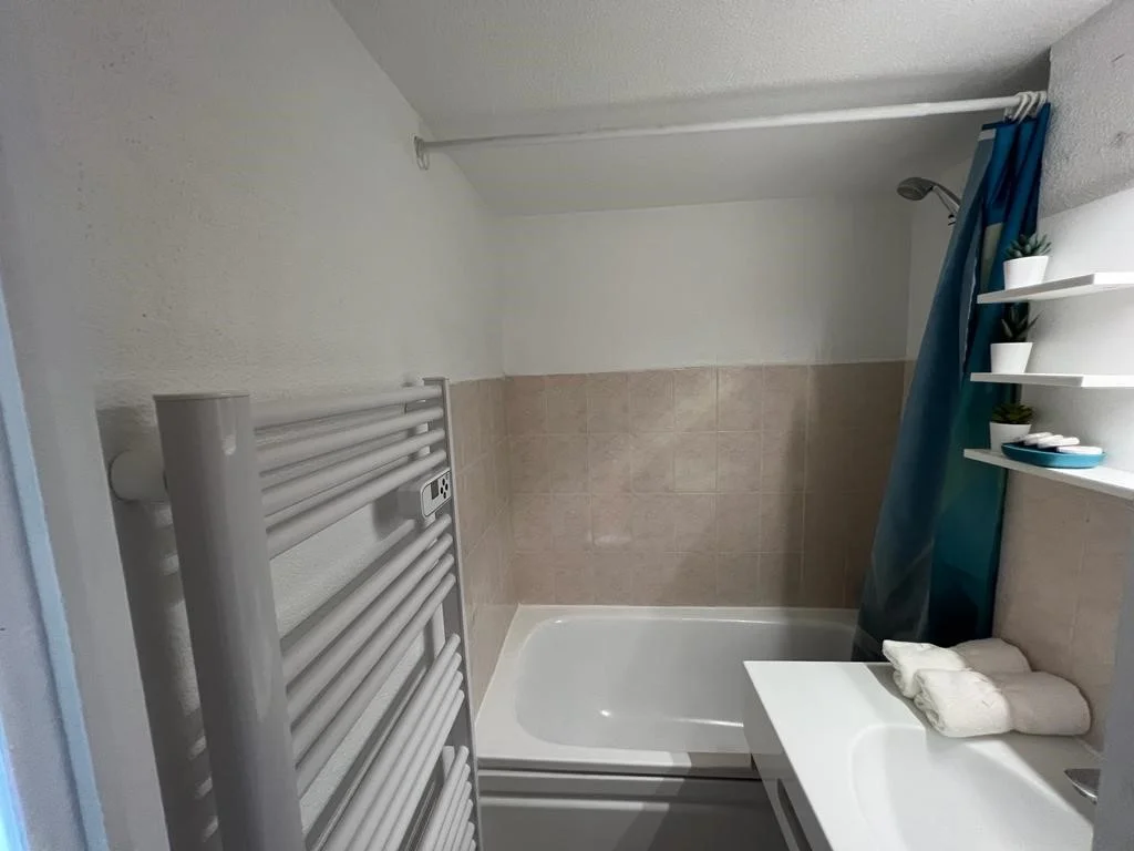 Bathroom with bathtub